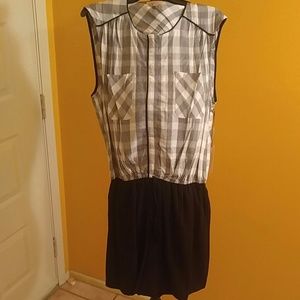 Black and Whit short set jumper